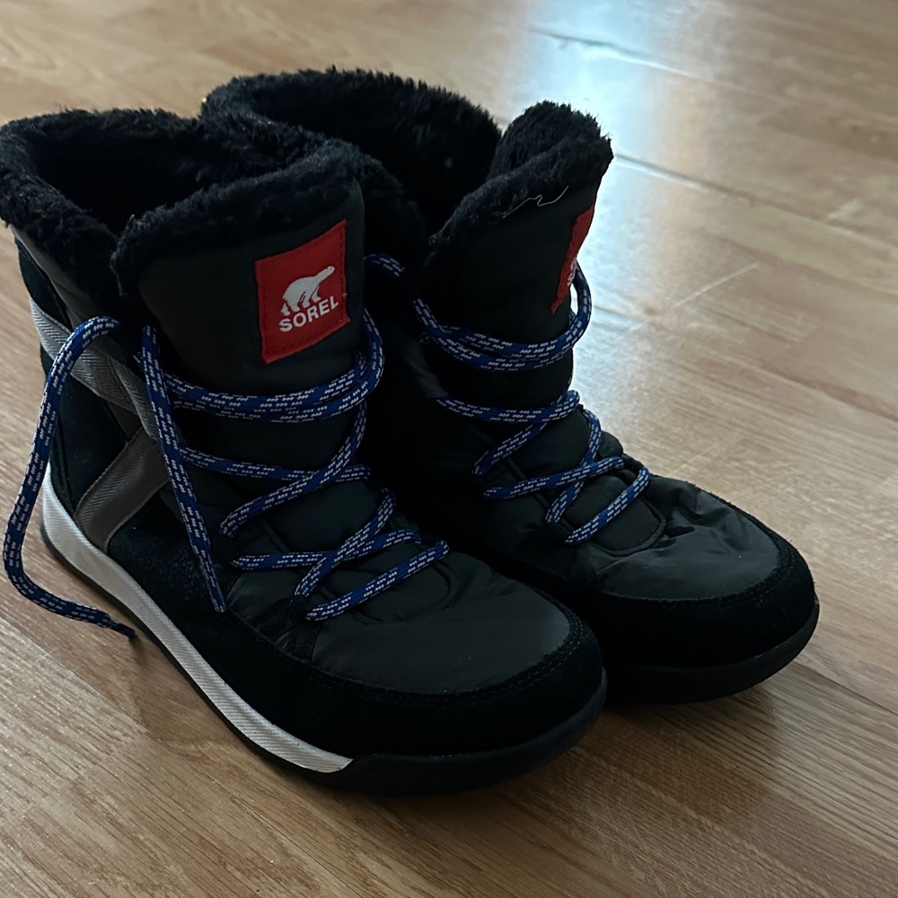 Sorel Black and Blue Snow Boots